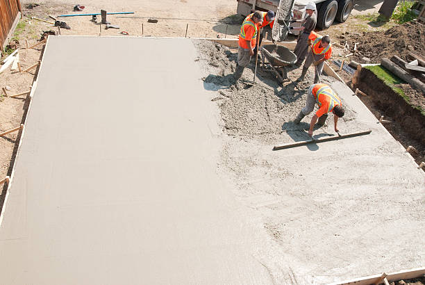 Best Concrete Pool Decks in Mabank, TX
